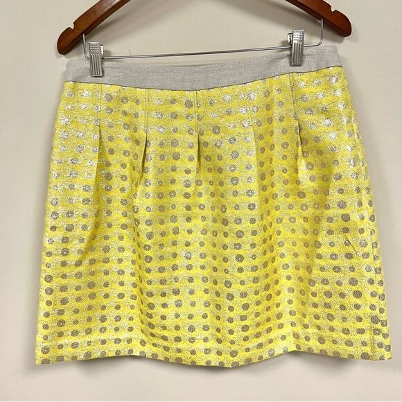 Loft yellow shimmer polka dot pleated skirt.  Size 8 - Picture 3 of 5